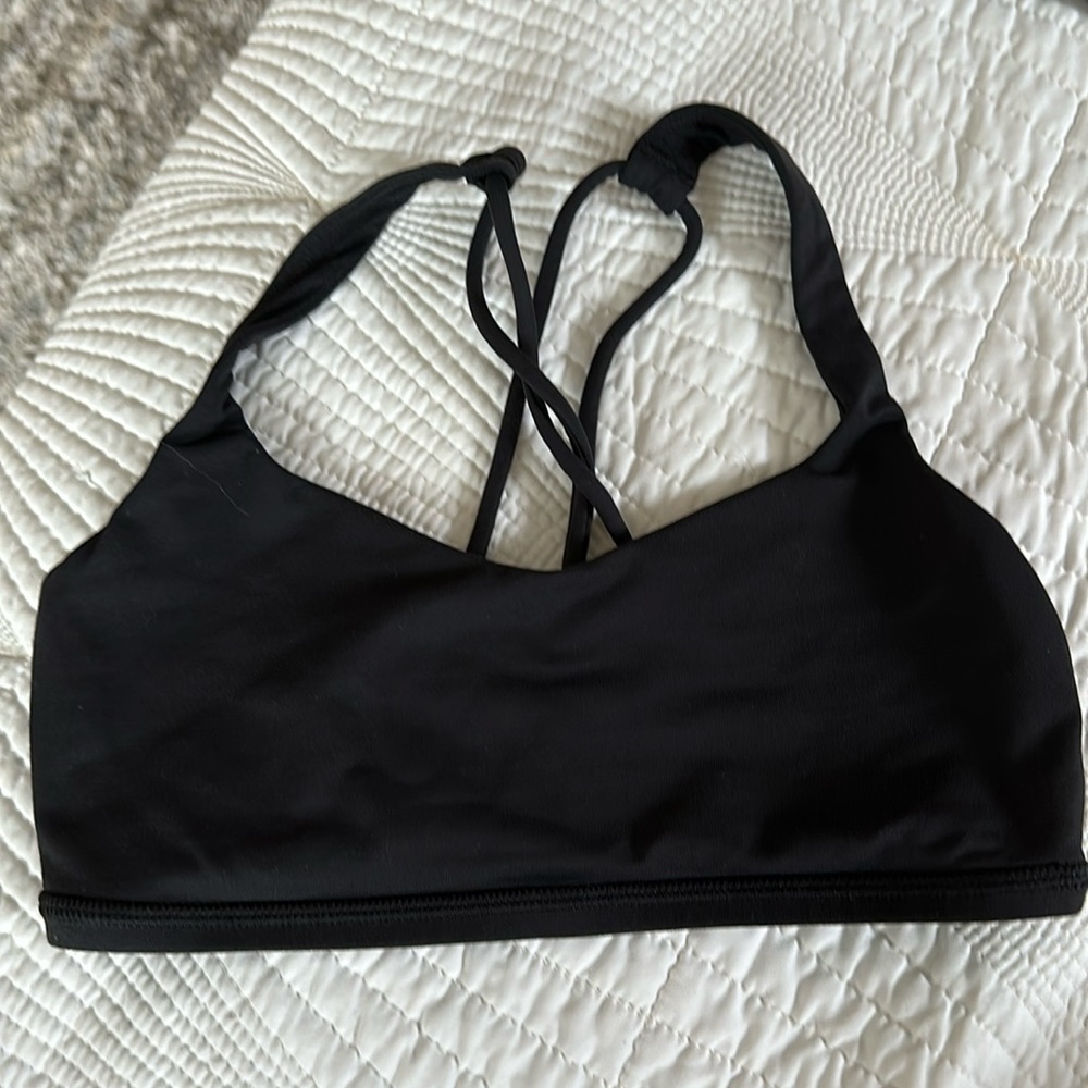 Lululemon Sz 4 sports bra